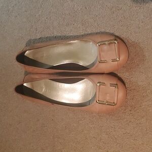 Me Too size 8 tan wedge heels